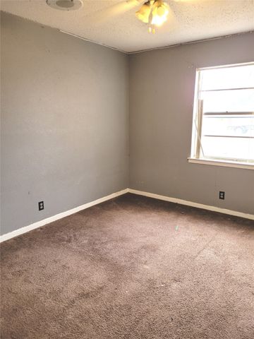 175 COZY LN, Reno, TX 75462