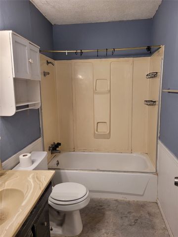 175 COZY LN, Reno, TX 75462
