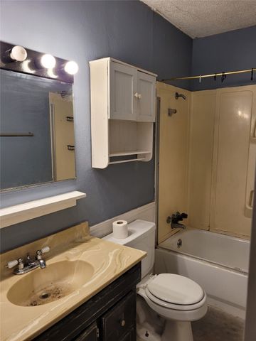 175 COZY LN, Reno, TX 75462