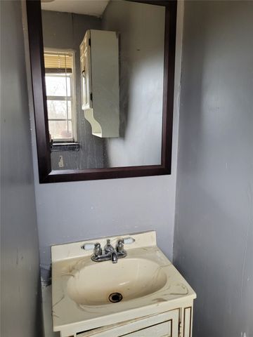 175 COZY LN, Reno, TX 75462