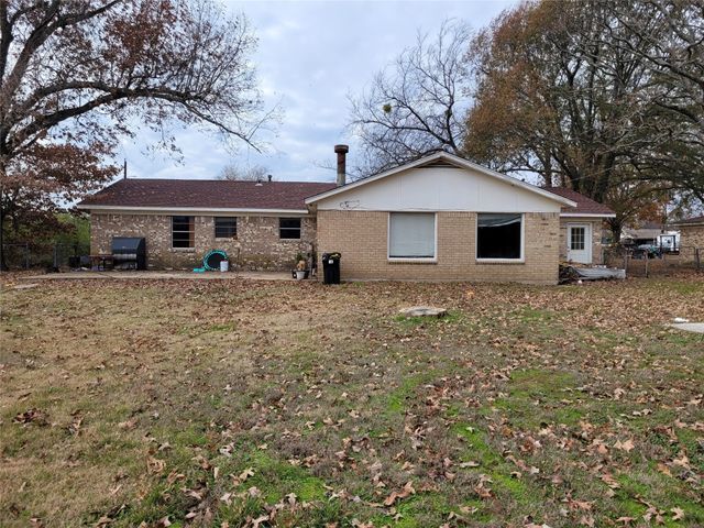 175 COZY LN, Reno, TX 75462
