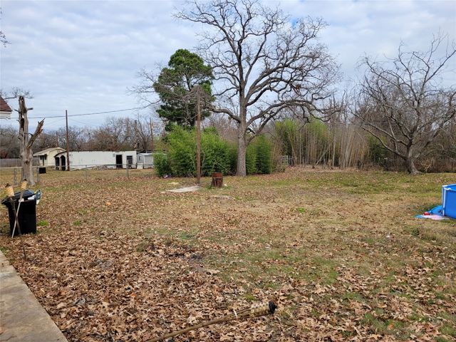 175 COZY LN, Reno, TX 75462