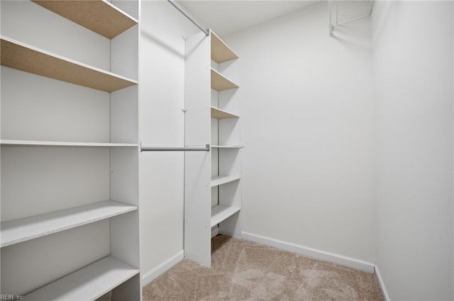 613 Pylon CT, Virginia Beach, VA 23462