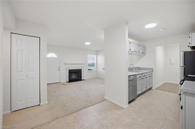 613 Pylon CT, Virginia Beach, VA 23462