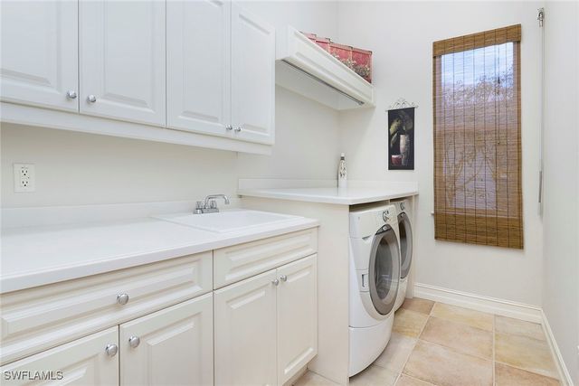 93 S Seas CT, Marco Island, FL 34145