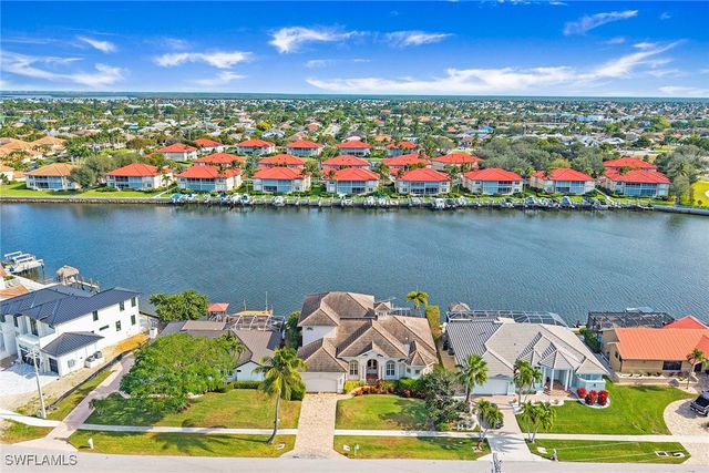 93 S Seas CT, Marco Island, FL 34145