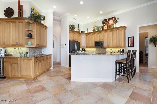 93 S Seas CT, Marco Island, FL 34145