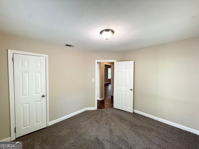 424 Dorsey Road, Hapeville, GA 30354