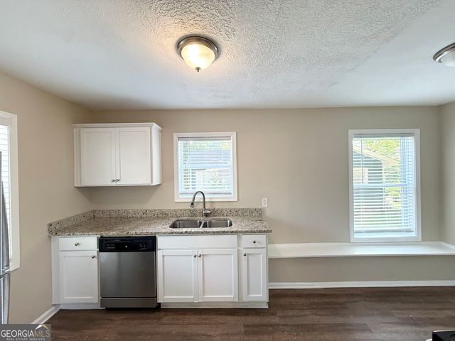 424 Dorsey Road, Hapeville, GA 30354