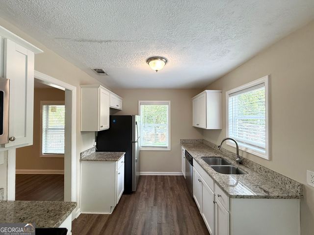 424 Dorsey Road, Hapeville, GA 30354