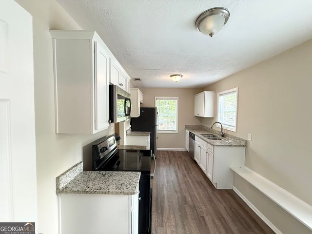 424 Dorsey Road, Hapeville, GA 30354