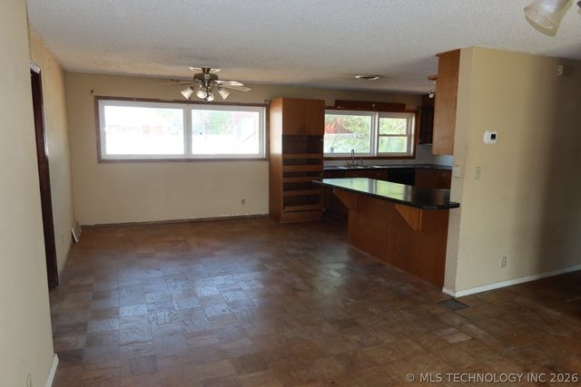 3606 Idaho Avenue, Bartlesville, OK 74006