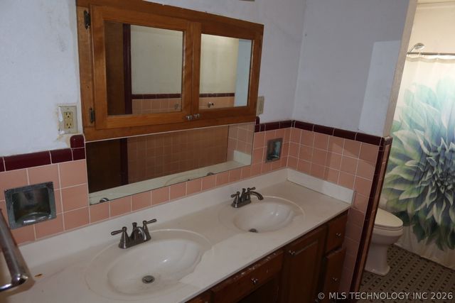 3606 Idaho Avenue, Bartlesville, OK 74006