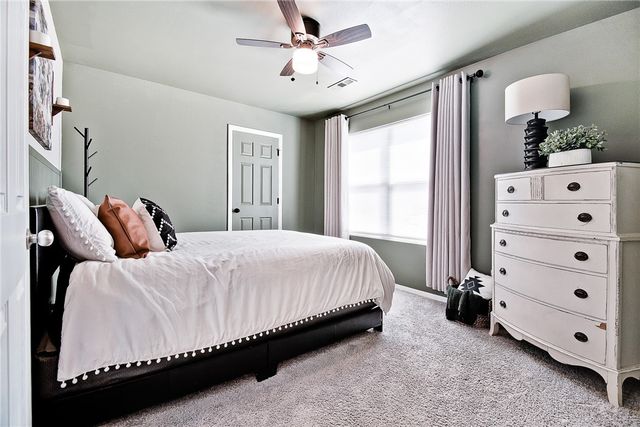 2805 Bauer Street, Pea Ridge, AR 72751