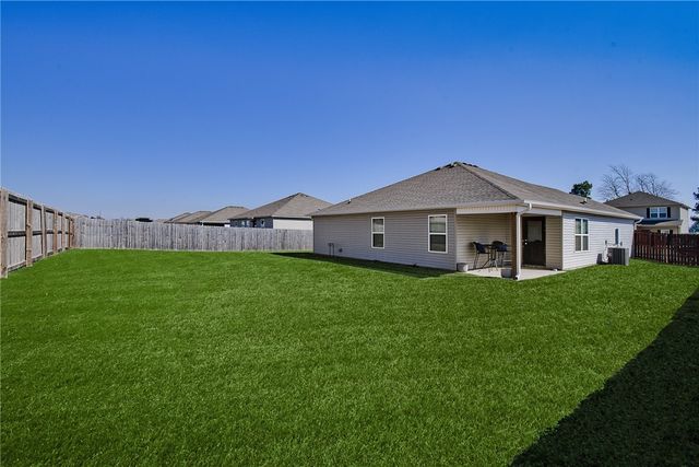 2805 Bauer Street, Pea Ridge, AR 72751