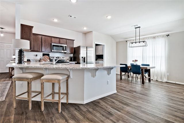 2805 Bauer Street, Pea Ridge, AR 72751