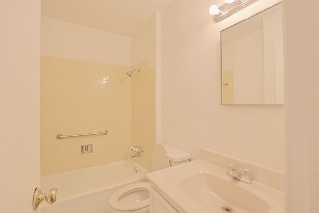 6539 Gentle River Drive, Dallas, TX 75241