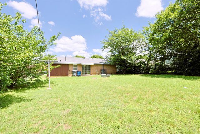 6539 Gentle River Drive, Dallas, TX 75241
