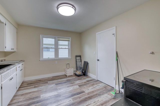 8508 Keefe AVENUE, Milwaukee, WI 53222
