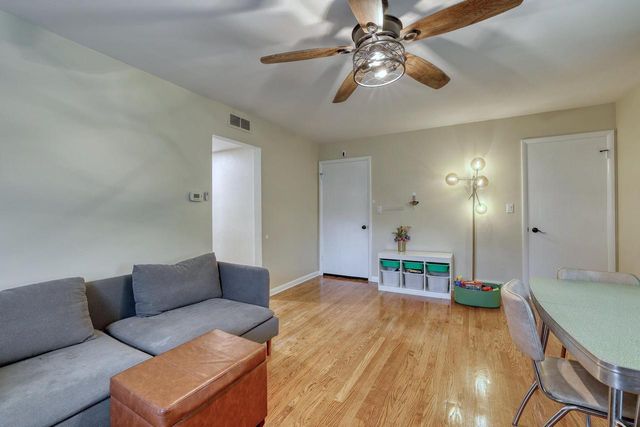 8508 Keefe AVENUE, Milwaukee, WI 53222