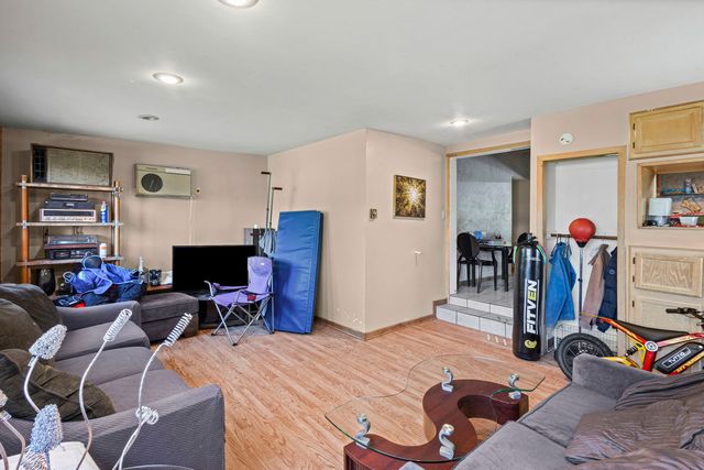 8530 W 135th Street, Orland Park, IL 60462