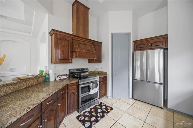 604 Hackberry, Mission, TX 78572