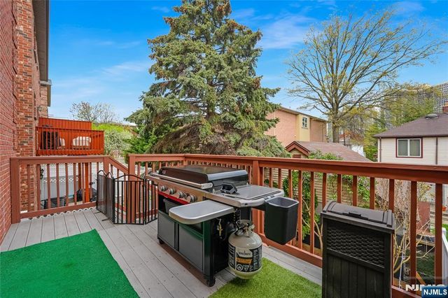 69 Columbia Avenue B, Cliffside Park, NJ 07010