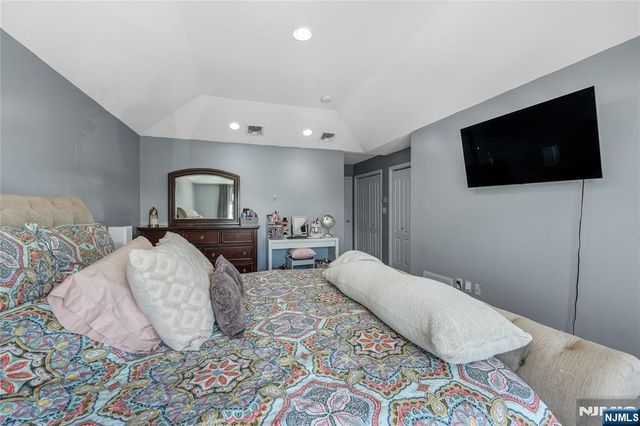 69 Columbia Avenue B, Cliffside Park, NJ 07010