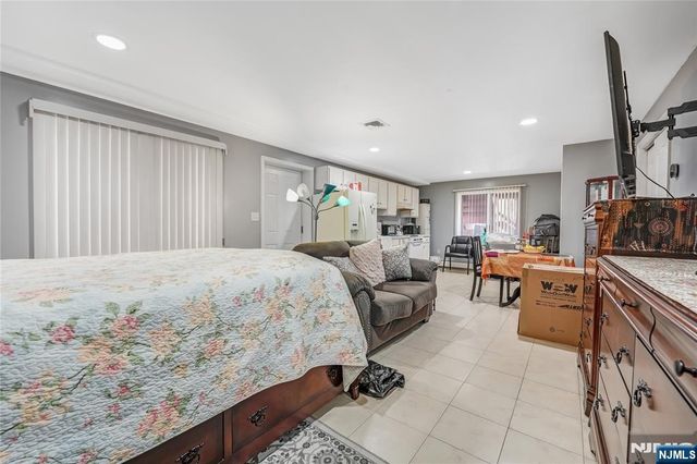 69 Columbia Avenue B, Cliffside Park, NJ 07010