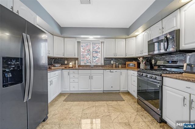 69 Columbia Avenue B, Cliffside Park, NJ 07010