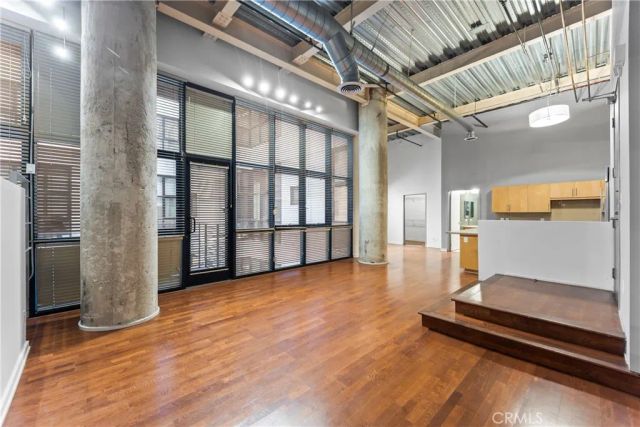 1100 S Grand Avenue 109, Los Angeles, CA 90015