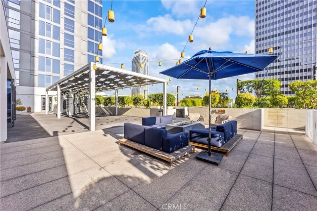 1100 S Grand Avenue 109, Los Angeles, CA 90015