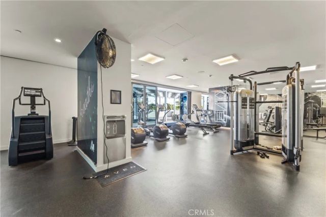 1100 S Grand Avenue 109, Los Angeles, CA 90015