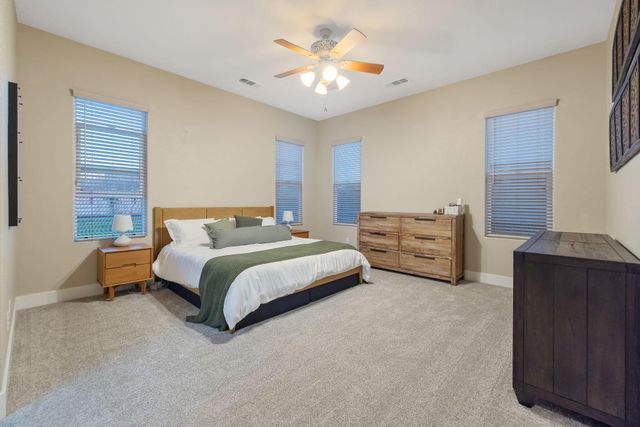 2316 N Carson Court, Visalia, CA 93291