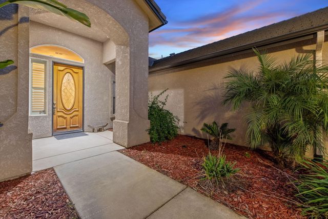 2316 N Carson Court, Visalia, CA 93291