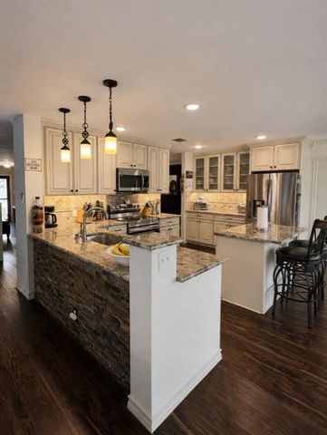 4508 Moose DR, Austin, TX 78749