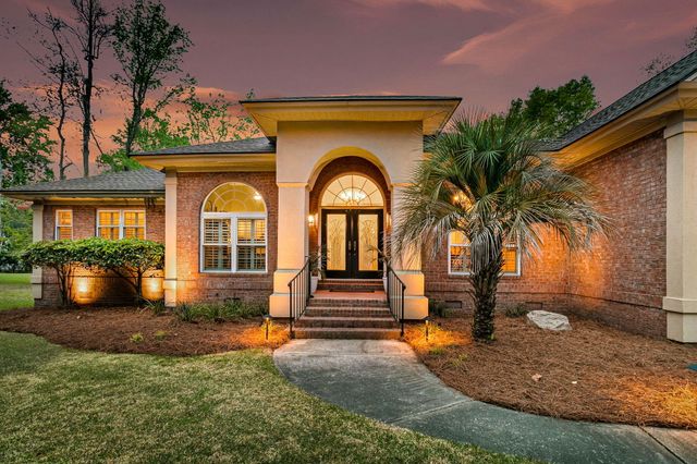 4002 Colonel Vanderhorst Circle, Mount Pleasant, SC 29466