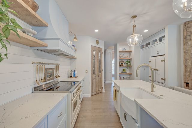 4002 Colonel Vanderhorst Circle, Mount Pleasant, SC 29466