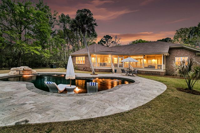 4002 Colonel Vanderhorst Circle, Mount Pleasant, SC 29466