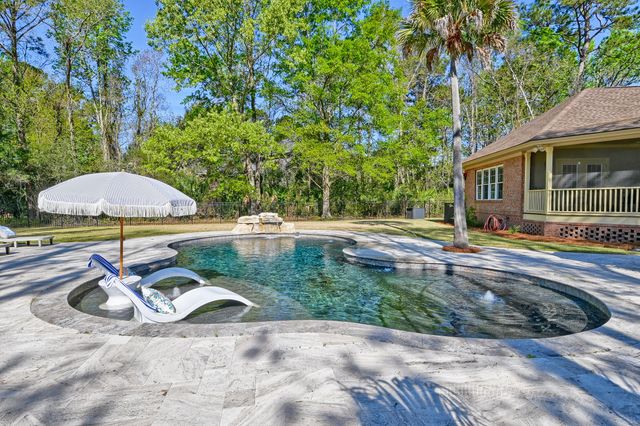 4002 Colonel Vanderhorst Circle, Mount Pleasant, SC 29466