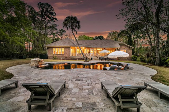 4002 Colonel Vanderhorst Circle, Mount Pleasant, SC 29466