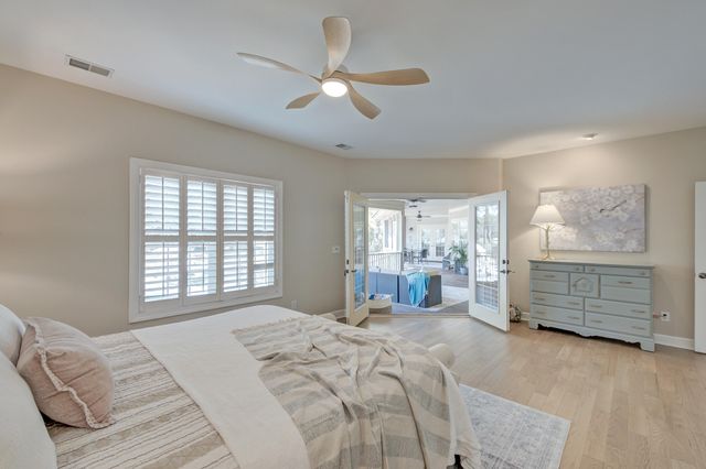 4002 Colonel Vanderhorst Circle, Mount Pleasant, SC 29466