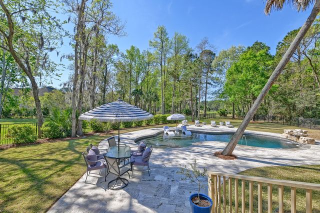 4002 Colonel Vanderhorst Circle, Mount Pleasant, SC 29466