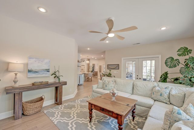 4002 Colonel Vanderhorst Circle, Mount Pleasant, SC 29466