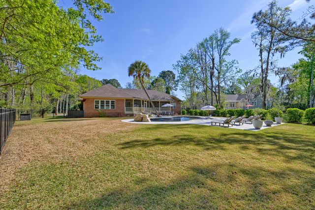 4002 Colonel Vanderhorst Circle, Mount Pleasant, SC 29466