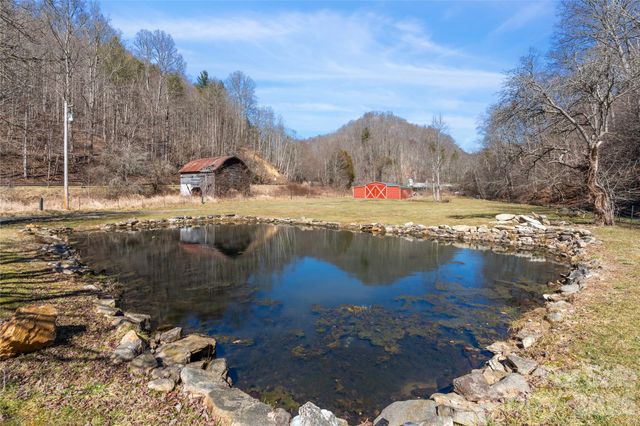 12892 US 23 Highway, Mars Hill, NC 28754