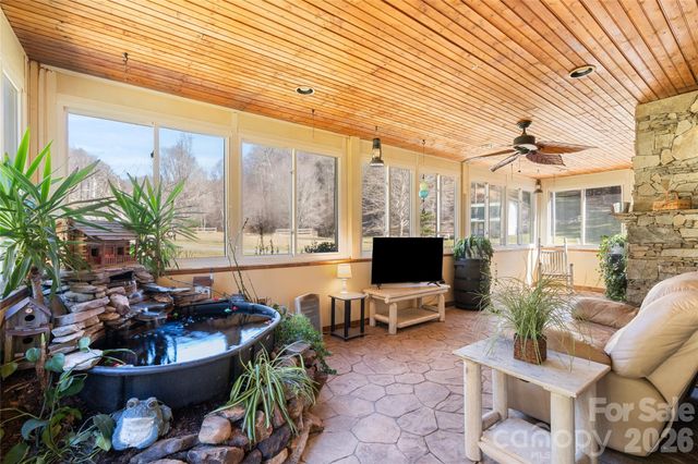 12892 US 23 Highway, Mars Hill, NC 28754