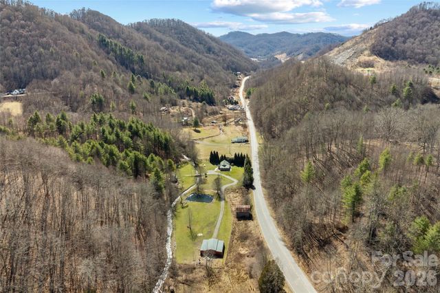 12892 US 23 Highway, Mars Hill, NC 28754