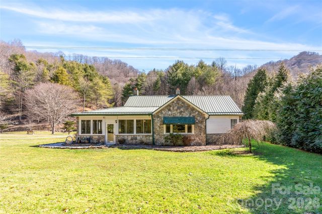 12892 US 23 Highway, Mars Hill, NC 28754