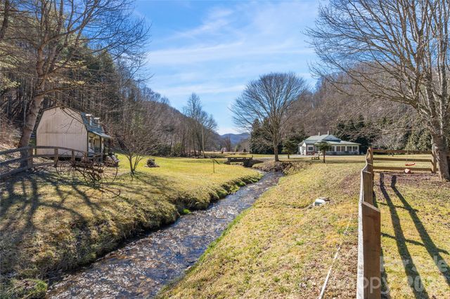 12892 US 23 Highway, Mars Hill, NC 28754